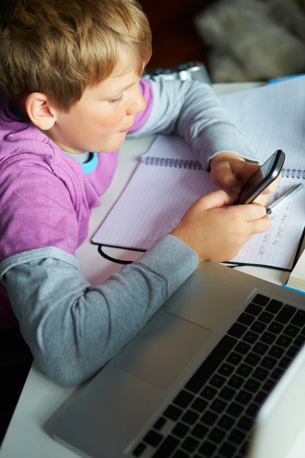 How Screen Time Is Affecting Your Child’s Ability to Focus on Exams